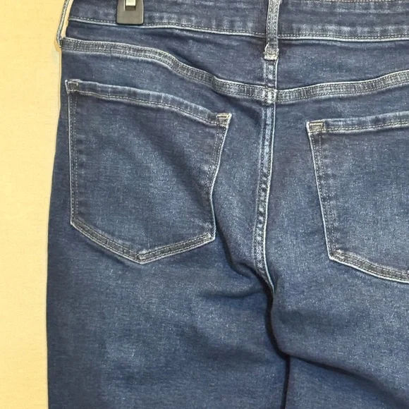 B-251 Old Navy‎ Rockstar High Rise Super Skinny Distressed Cropped Blue Jeans - Picture 9 of 14